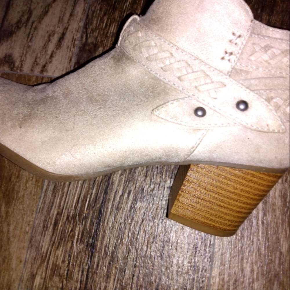 Indigo rd. Sammy booties